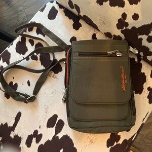 New with tag Eddie Bauer small bag